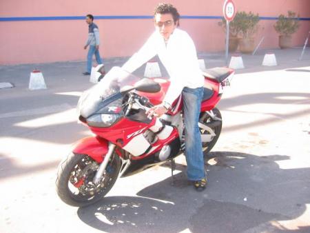 un mec calme et  peace ...